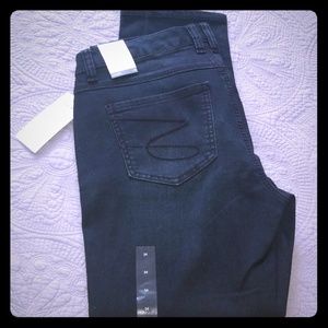 Melissa McCarthy x Seven7 legging jeans